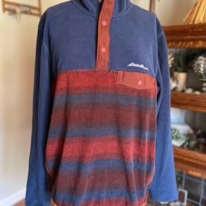 Eddie Bauer men’s large pullover with button close and pockets.